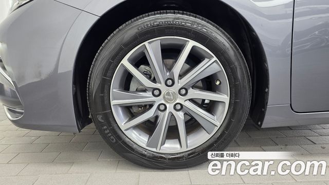 Lexus ES 2018 — photo 5
