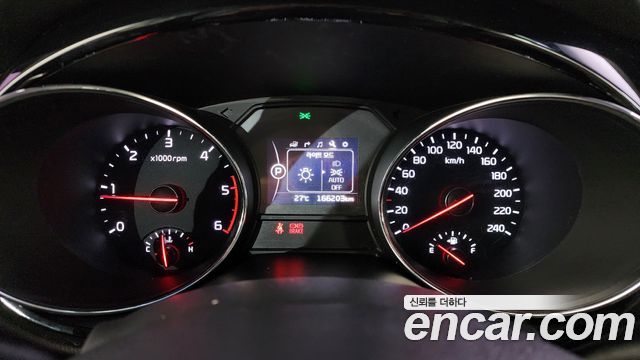 Kia Canival 2016 — photo 11