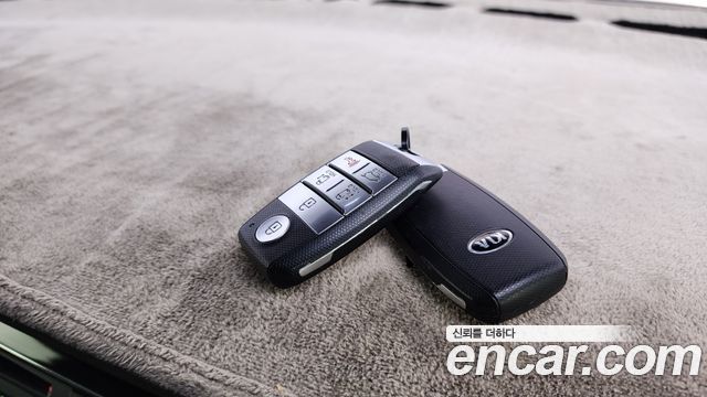 Kia Canival 2016 — photo 21