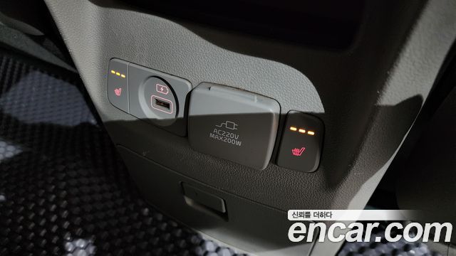 Kia Canival 2016 — photo 24