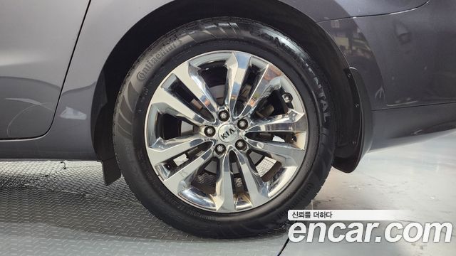 Kia Canival 2016 — photo 7