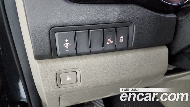 Kia Canival 2016 — photo 28