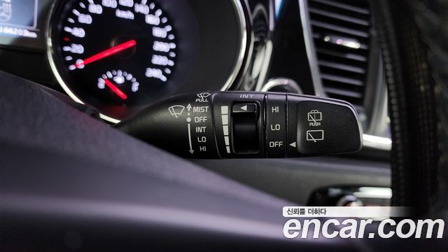 Kia Canival 2016 — photo 33