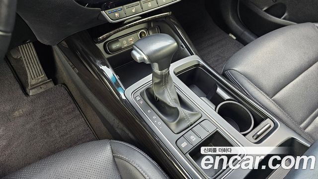 Kia Sorento 2018 — photo 12