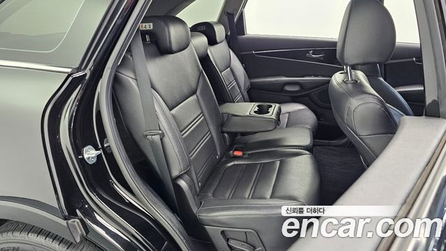 Kia Sorento 2018 — photo 17