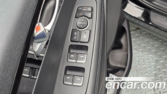 Kia Sorento 2018 — photo 23