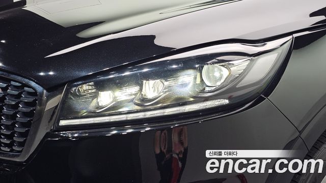 Kia Sorento 2018 — photo 8