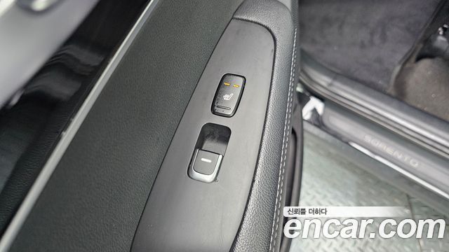 Kia Sorento 2018 — photo 27