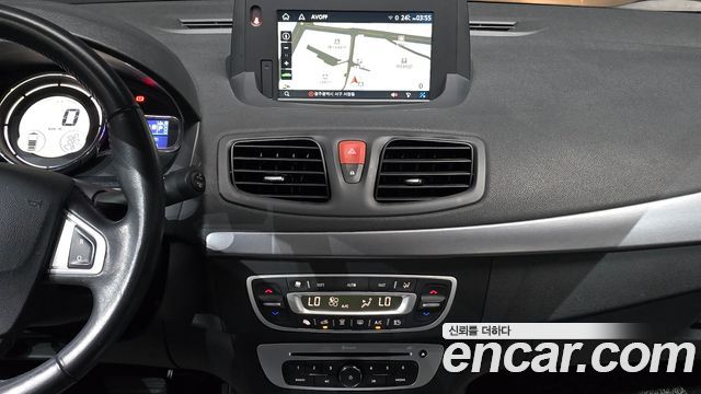 Renault Korea SM3 2019 — photo 20