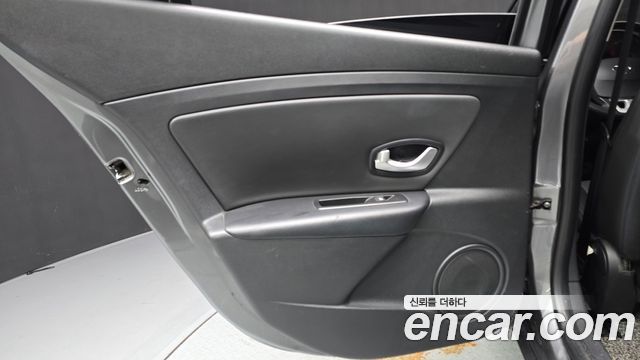 Renault Korea SM3 2019 — photo 15