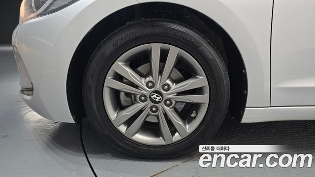 Hyundai AVANTE 2016 — photo 5