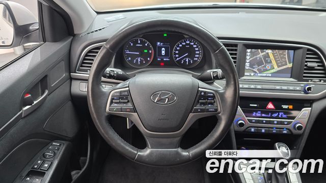 Hyundai AVANTE 2016 — photo 20