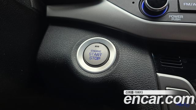 Hyundai AVANTE 2016 — photo 26