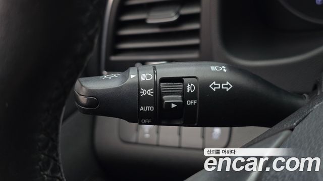 Hyundai AVANTE 2016 — photo 28
