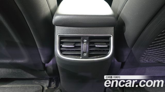 Hyundai AVANTE 2016 — photo 31
