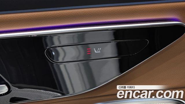 Mercedes-Benz E-Class 2024 — photo 18