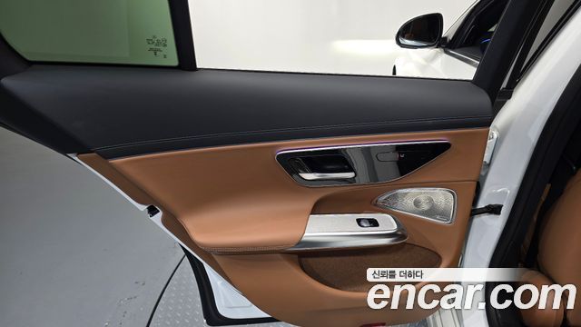 Mercedes-Benz E-Class 2024 — photo 15