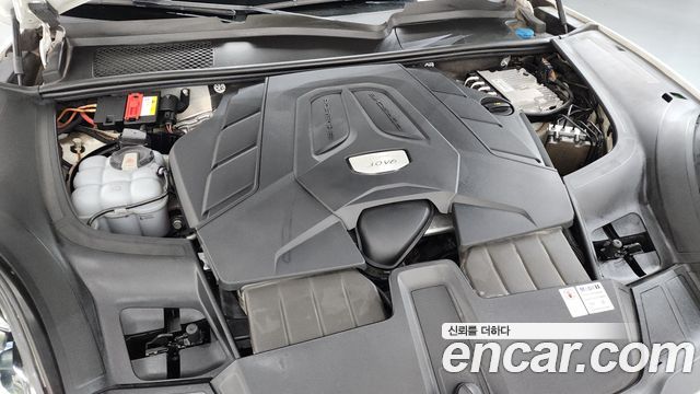 Porsche Cayenne 2020 — photo 6