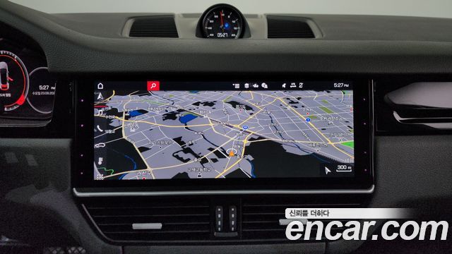 Porsche Cayenne 2020 — photo 18