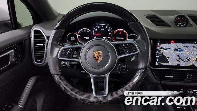 Porsche Cayenne 2020 — photo 19