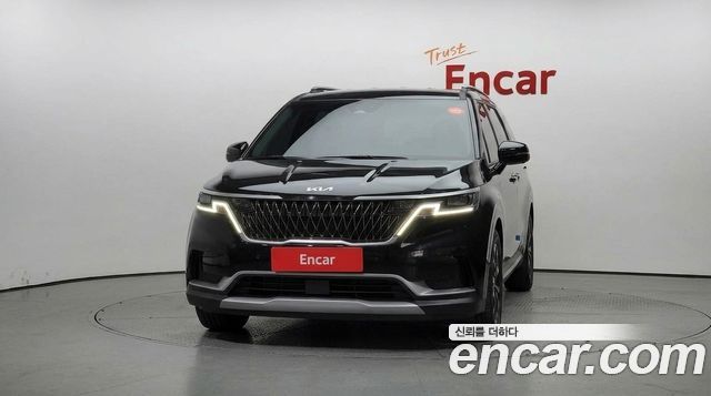 Kia Canival 2022 — photo 3