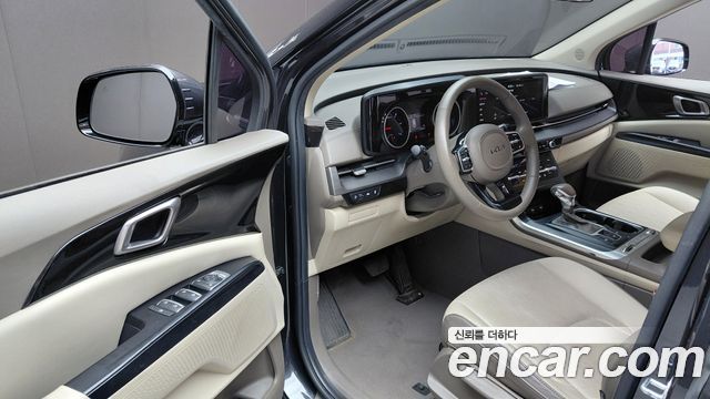 Kia Canival 2022 — photo 13