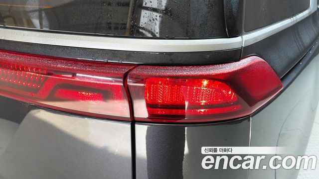 Kia Canival 2022 — photo 9