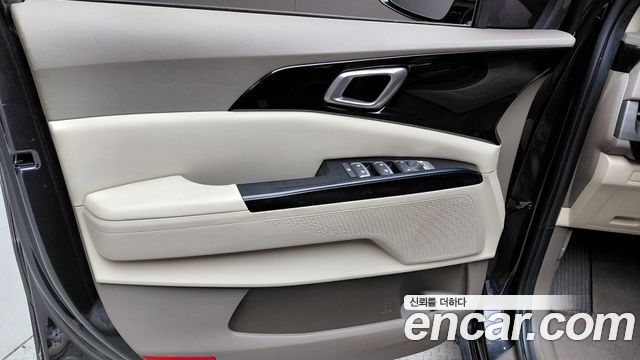 Kia Canival 2022 — photo 15