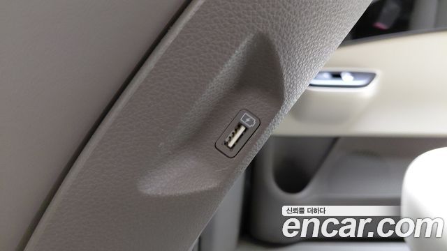 Kia Canival 2022 — photo 31