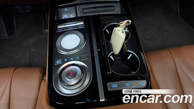 Genesis G80 2022 — photo 12