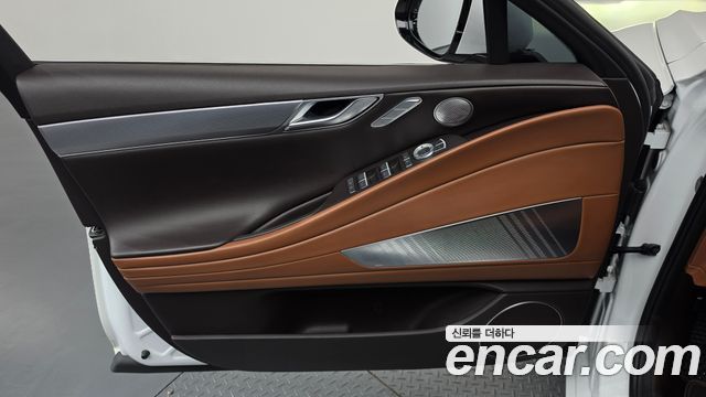 Genesis G80 2022 — photo 14