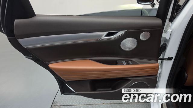 Genesis G80 2022 — photo 15