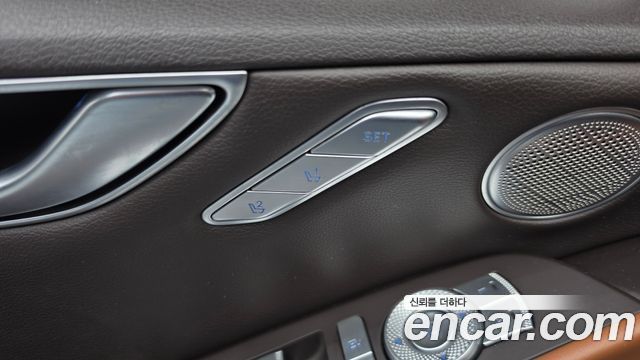 Genesis G80 2022 — photo 36