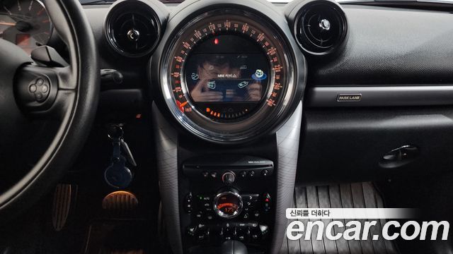 Mini Countryman 2016 — photo 14