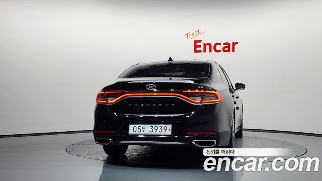 Hyundai Grandeur 2018 — photo 4