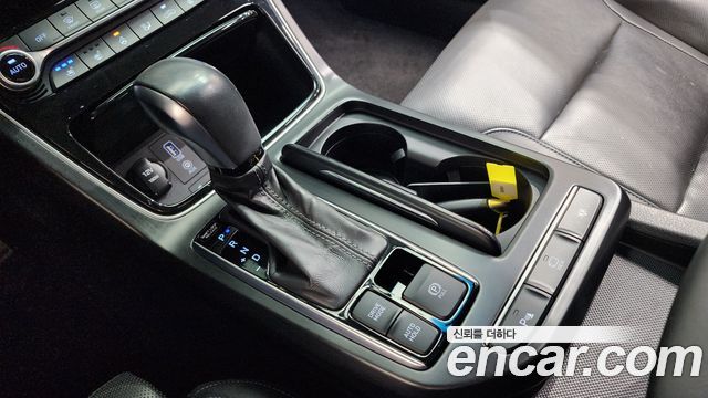 Hyundai Grandeur 2018 — photo 9