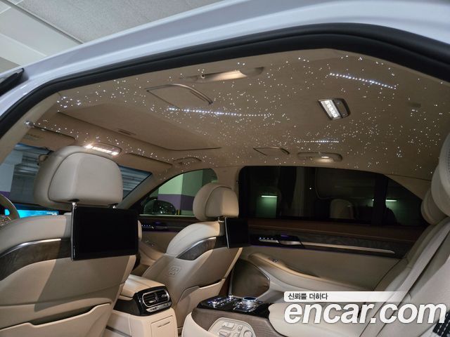 Genesis G90 2019 — photo 8