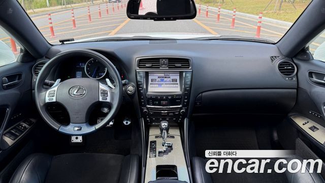 Lexus IS 2011 — photo 12