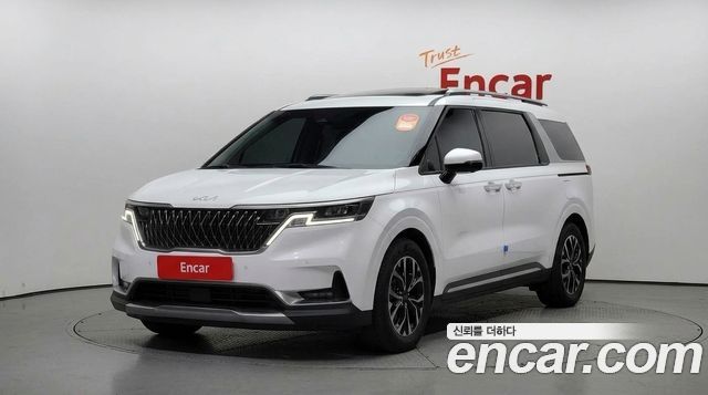 Kia Canival 2023 — photo 1