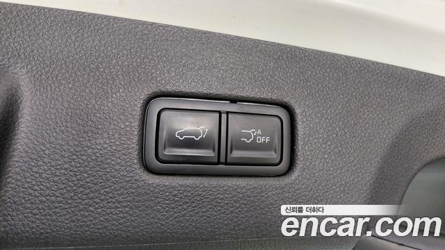 Kia Canival 2023 — photo 23