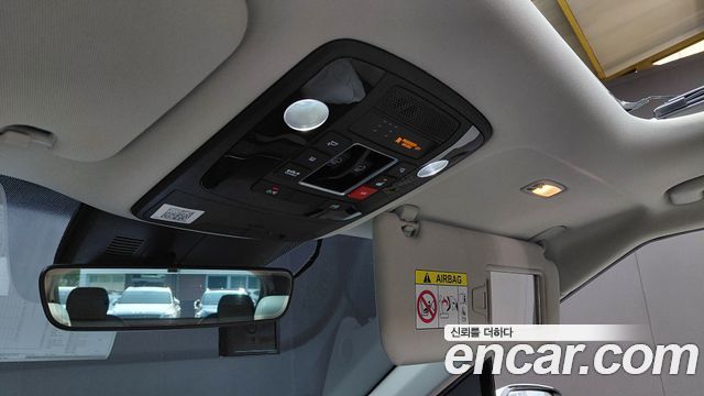 Kia Canival 2023 — photo 24