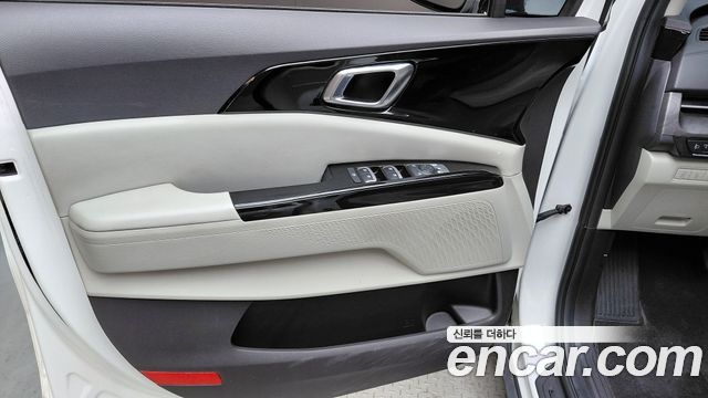 Kia Canival 2023 — photo 14