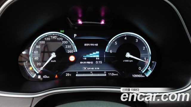 Genesis GV80 2022 — photo 22