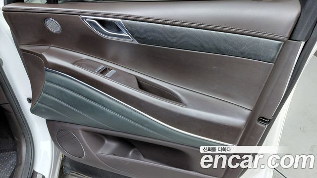Genesis GV80 2022 — photo 14