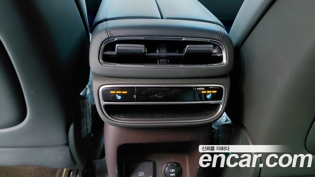 Genesis GV80 2022 — photo 31