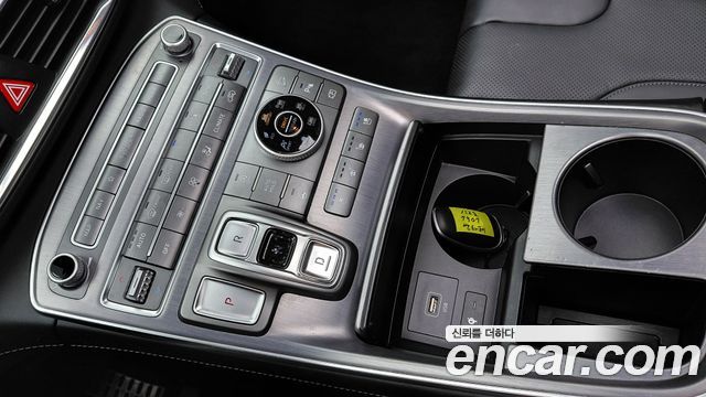 Hyundai Santafe 2021 — photo 12