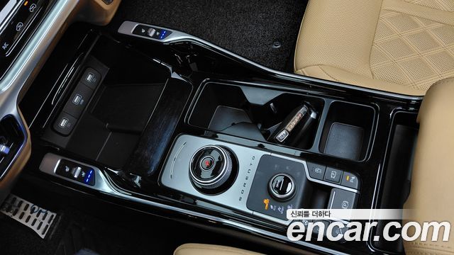 Kia Sorento 2023 — photo 12