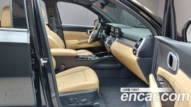 Kia Sorento 2023 — photo 16