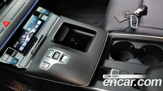 Hyundai Grandeur 2023 — photo 12