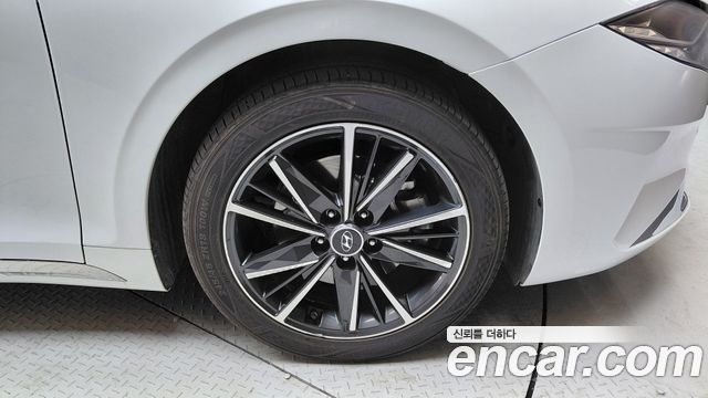 Hyundai Grandeur 2023 — photo 7